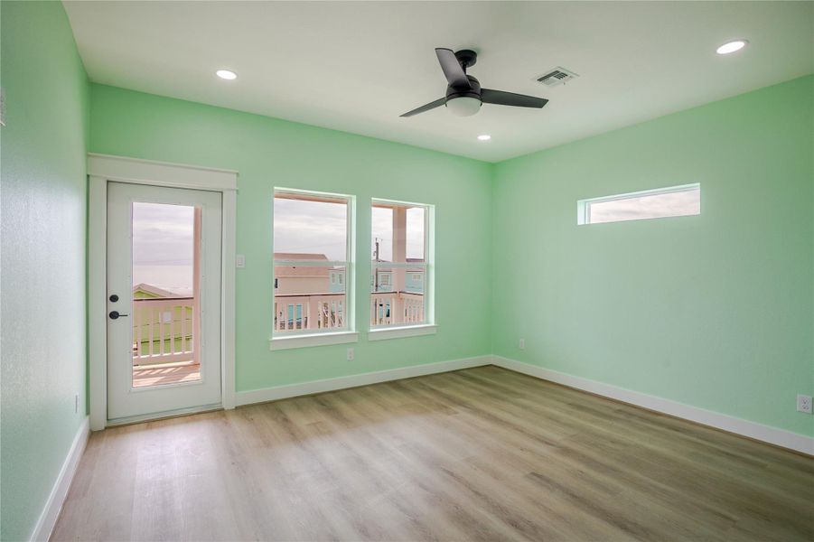 Master bedroom with Gulf views and a deck right outside the door. Sunrise morning coffee anyone?