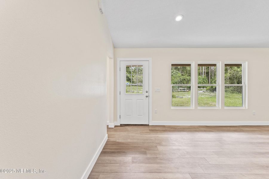 Spacious, unfurnished interior of a new home in , Georgetown (Image 15).