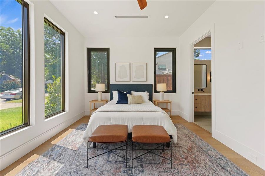Furnished interior view inside a new home in , Dallas (Image 35).