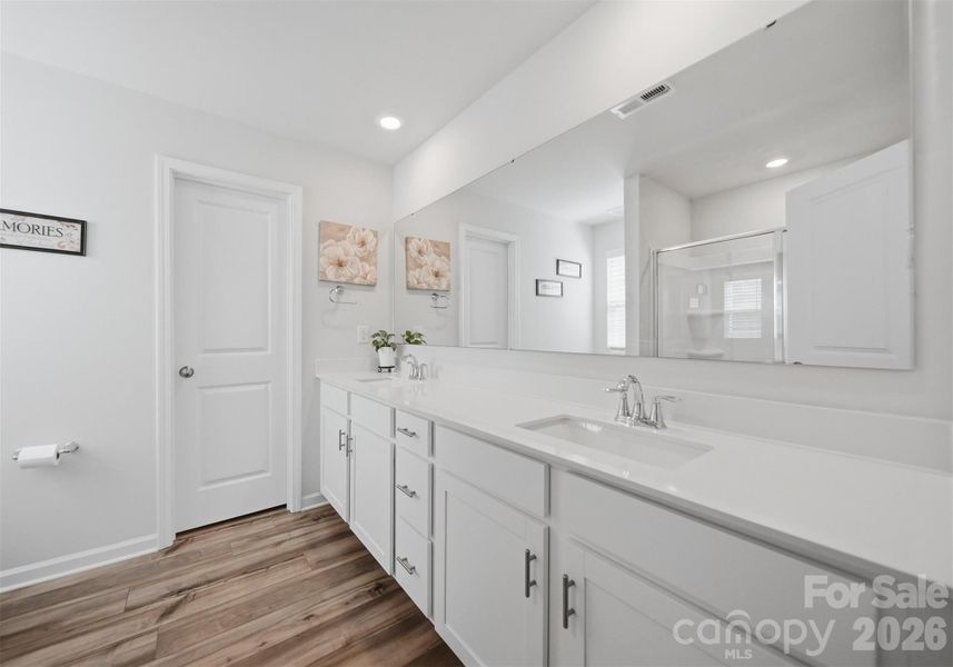 Furnished interior view inside a new home in Legacy Ridge, Catawba (Image 34). Furnished interior view inside a new home in Legacy Ridge, Catawba (Image 34).