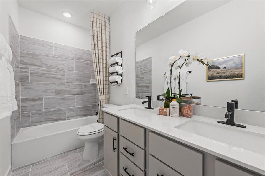 Country Hollow Model Home - Hawthorn II