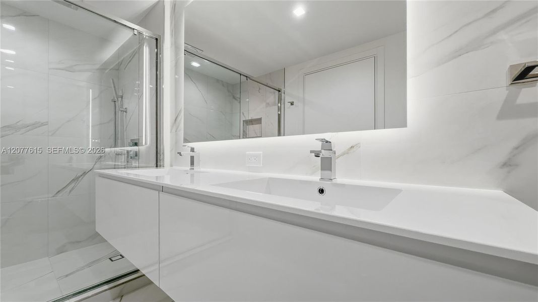 Close-up of interior finishes inside a home in , Hallandale Beach (Image 20).