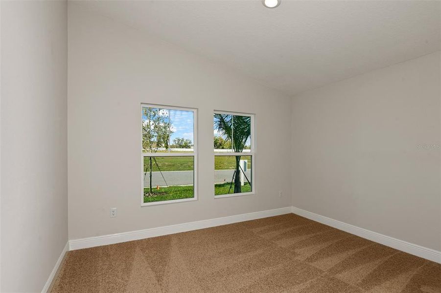 Spacious, unfurnished interior of a new home in Cherrywood Preserve, Ocala (Image 11).