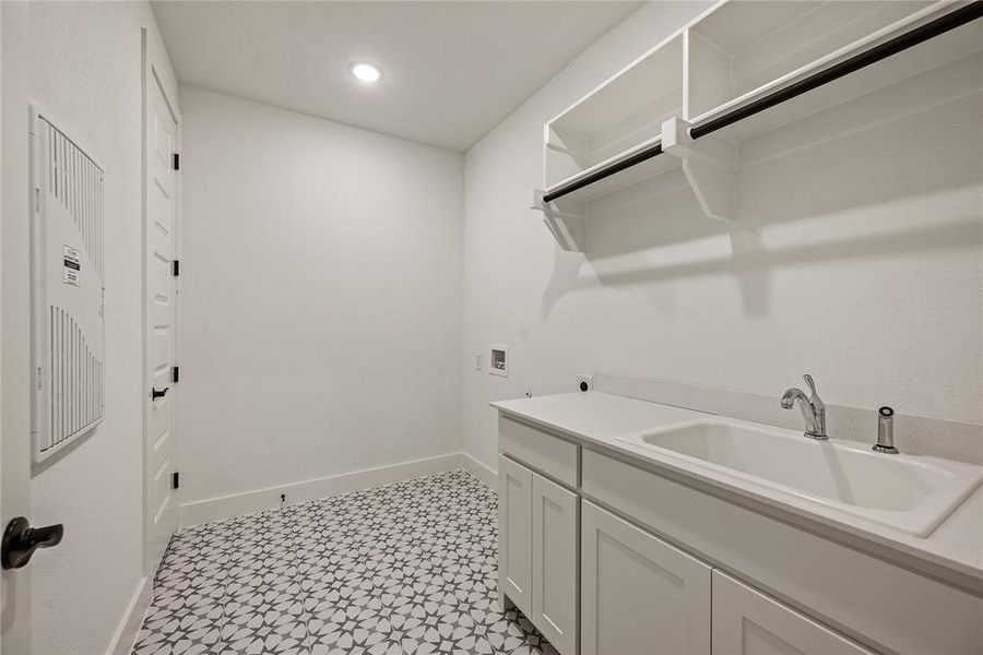 Furnished interior view inside a new home in Rolling Creek Ranch, Aledo (Image 9).