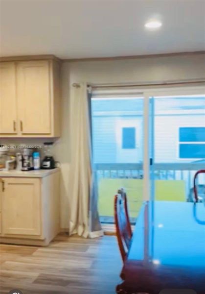 Close-up of interior finishes inside a home in , Clewiston (Image 17).