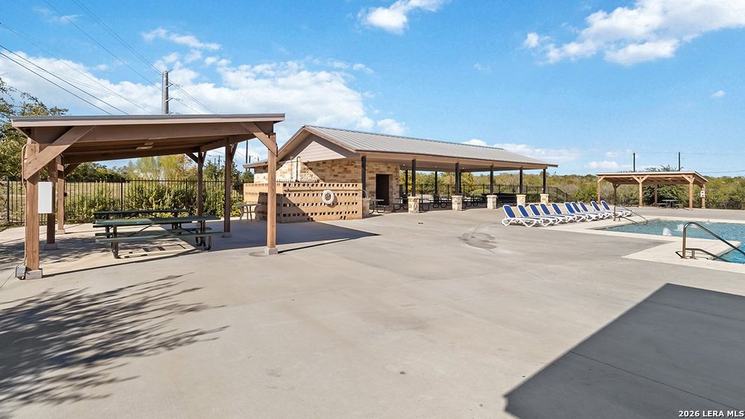 Community amenities in Hunters Ranch, San Antonio (Image 44).