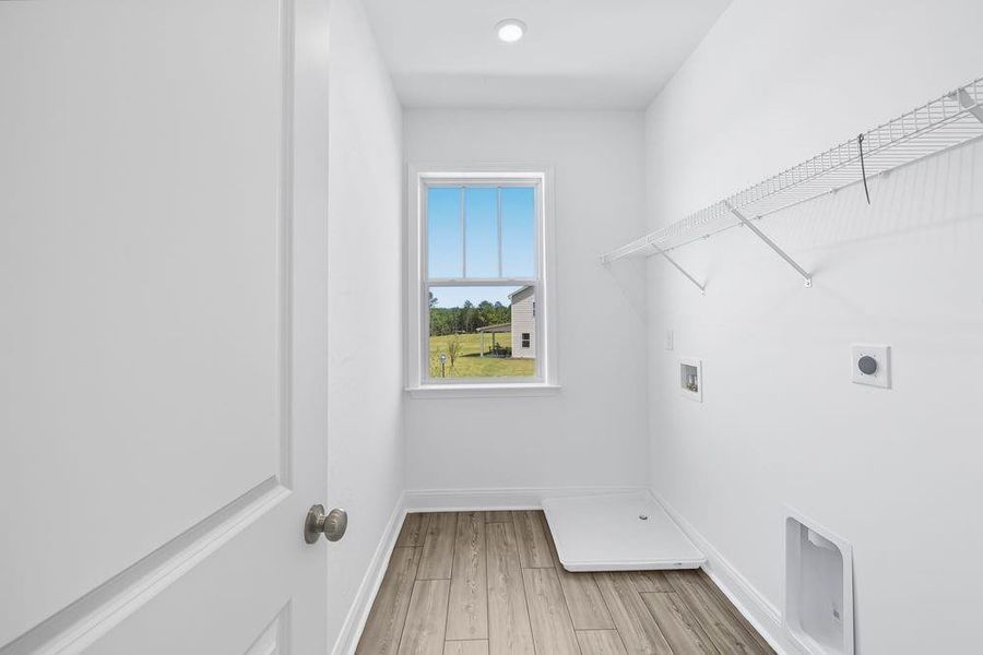 Spacious, unfurnished interior of a new home in Watson Park, Snellville (Image 11). Spacious, unfurnished interior of a new home in Watson Park, Snellville (Image 11).