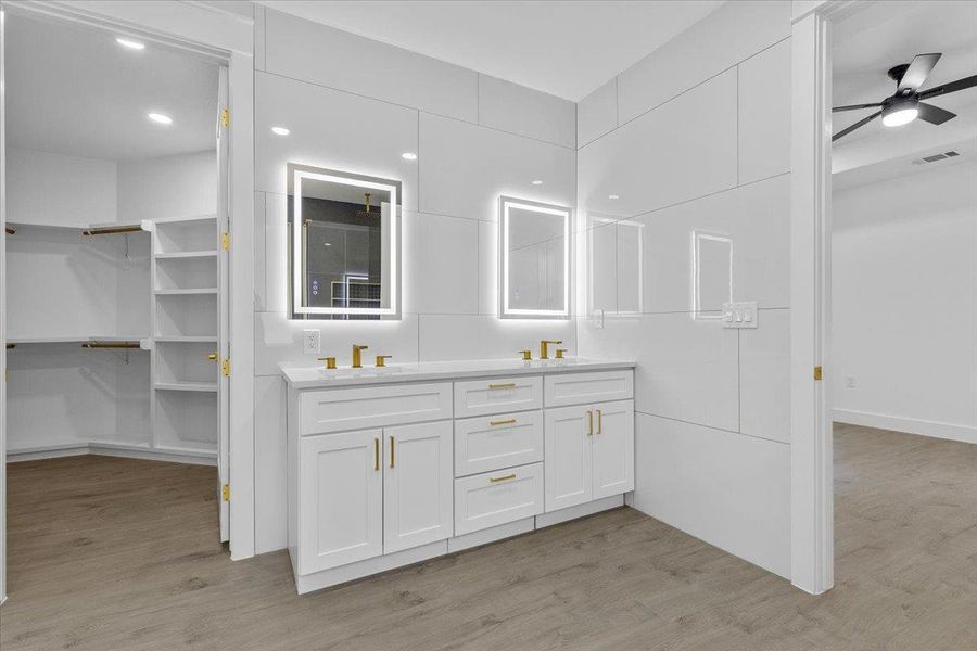 Furnished interior view inside a new home in , Bastrop (Image 15).