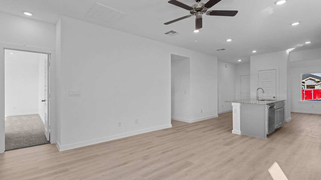 Representative unfurnished interior of a home built from the The Abbot by D.R. Horton in Terra Vista, Lubbock (Image 9).