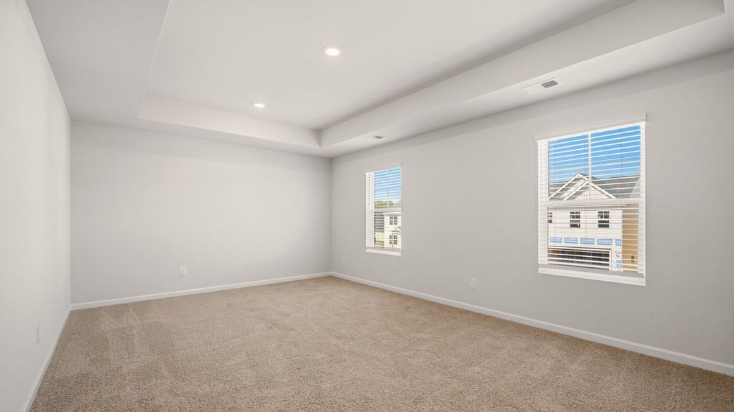 Spacious, unfurnished interior of a new home in Poplar Preserve, Newnan (Image 25).