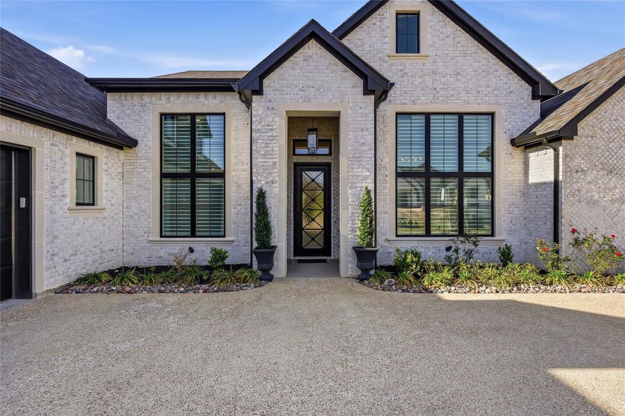 Exterior details and patio area of a home in , Bryan (Image 4).