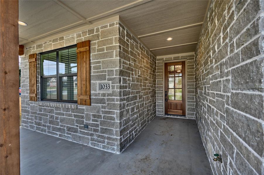 Exterior details and patio area of a home in , Bellville (Image 3).
