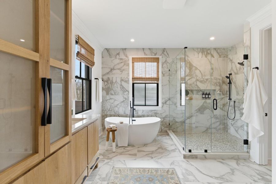 Furnished interior view inside a new home in , Charleston (Image 74).