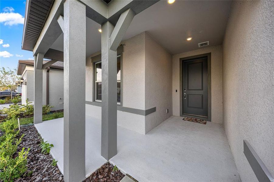 Exterior details and patio area of a home in , Ocala (Image 28).