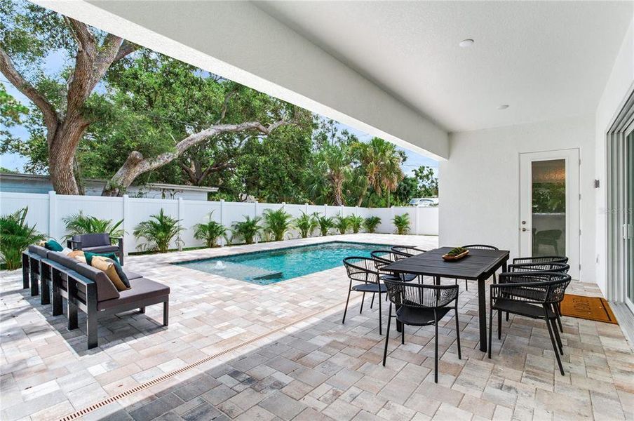 Exterior details and patio area of a home in , Gulfport (Image 3).