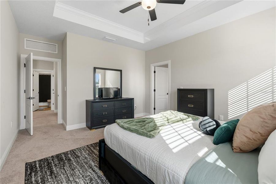 Furnished interior view inside a new home in Reunion Village, Kissimmee (Image 16).