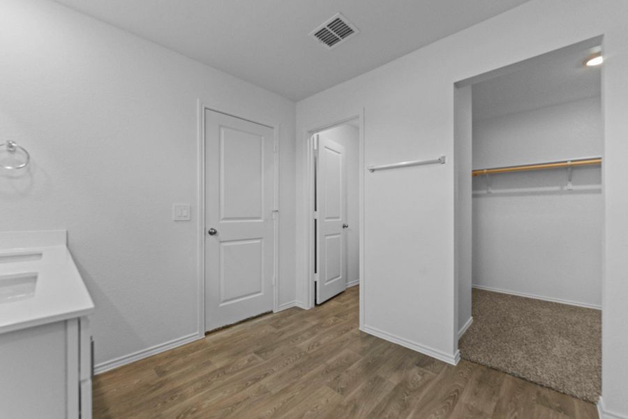 Spacious, unfurnished interior of a new home in Palomino, Manor (Image 21). Spacious, unfurnished interior of a new home in Palomino, Manor (Image 21).