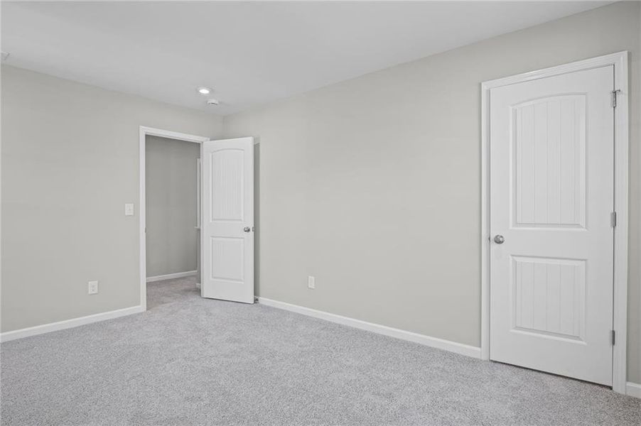 Spacious, unfurnished interior of a new home in Sage Woods, Dallas (Image 25).