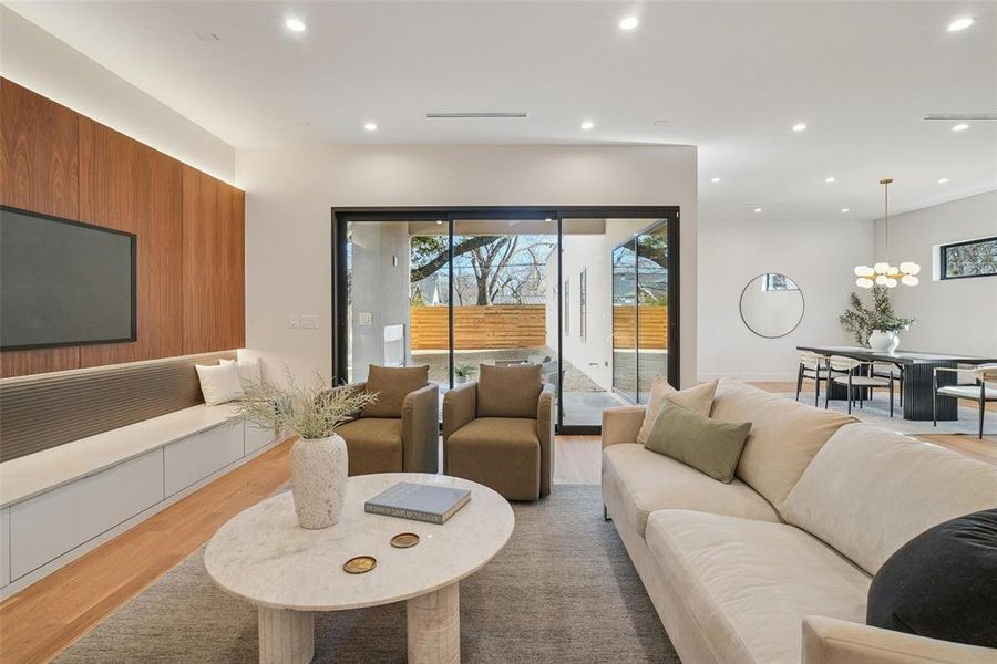 Furnished interior view inside a new home in , Dallas (Image 10). Furnished interior view inside a new home in , Dallas (Image 10).