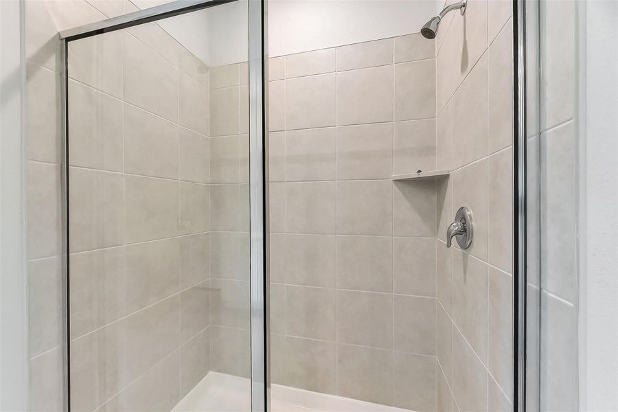 Furnished interior view inside a new home in River Ranch Meadows, Dayton (Image 12).