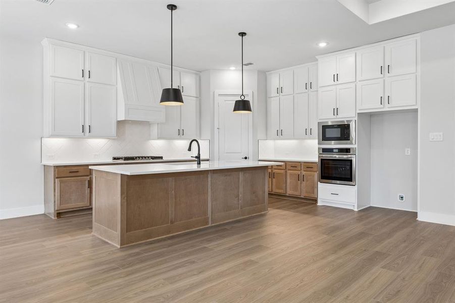 Furnished interior view inside a new home in Painted Tree Lakeside, McKinney (Image 13).