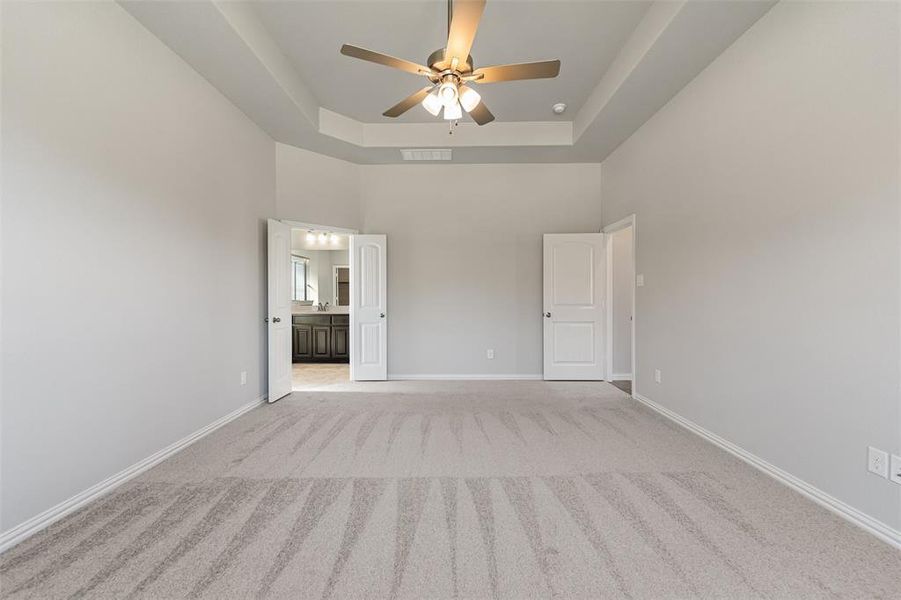 Spacious, unfurnished interior of a new home in Oak Grove Addition, Springtown (Image 37). Spacious, unfurnished interior of a new home in Oak Grove Addition, Springtown (Image 37).