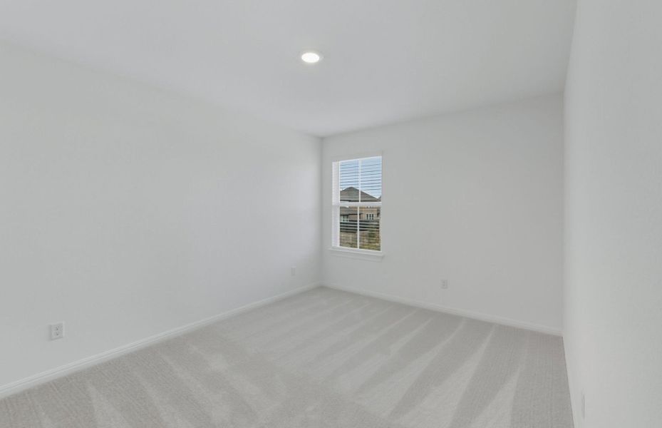 Spacious, unfurnished interior of a new home in Wolf Ranch, Georgetown (Image 29).