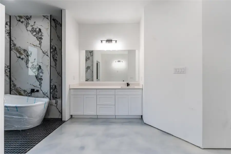 Furnished interior view inside a new home in , Huntsville (Image 4).