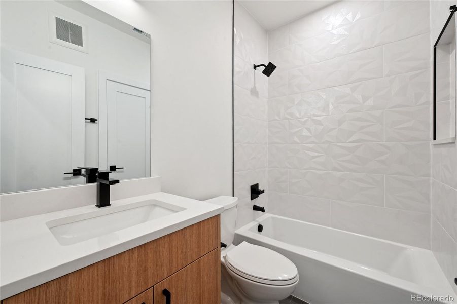 Basement guest suite bathroom