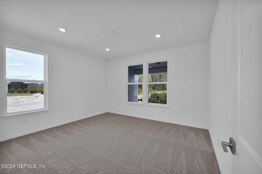 Spacious, unfurnished interior of a new home in Del Webb Wildlight, Yulee (Image 20).