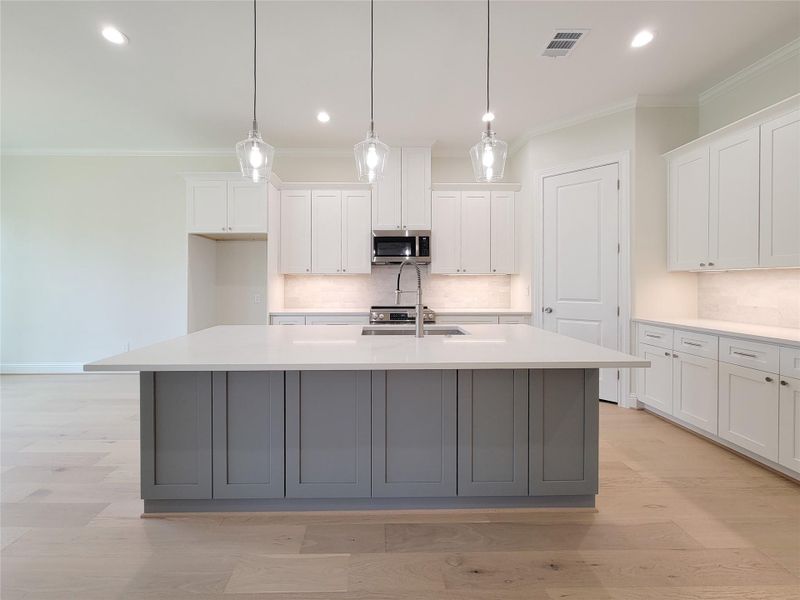 Furnished interior view inside a new home in , Conroe (Image 17).