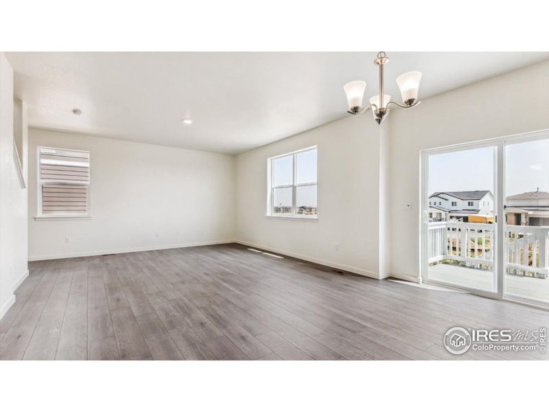 Spacious, unfurnished interior of a new home in Vantage, Berthoud (Image 24).