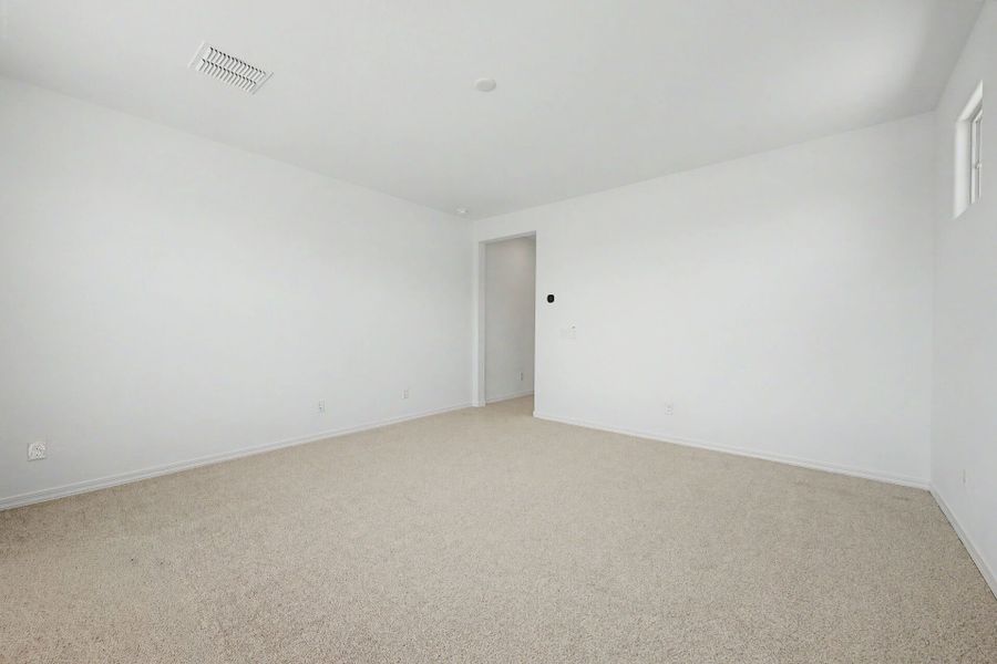 Spacious, unfurnished interior of a new home in Las Ventanas, Goodyear (Image 14).