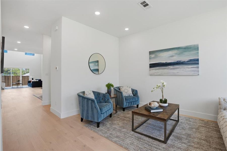 Furnished interior view inside a new home in , Dallas (Image 10).