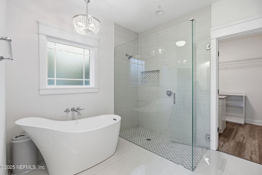 Furnished interior view inside a new home in , Florahome (Image 18).