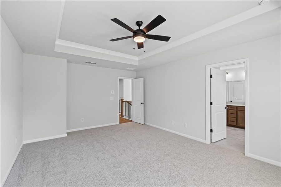Spacious, unfurnished interior of a new home in Adler Springs, Powder Springs (Image 5).