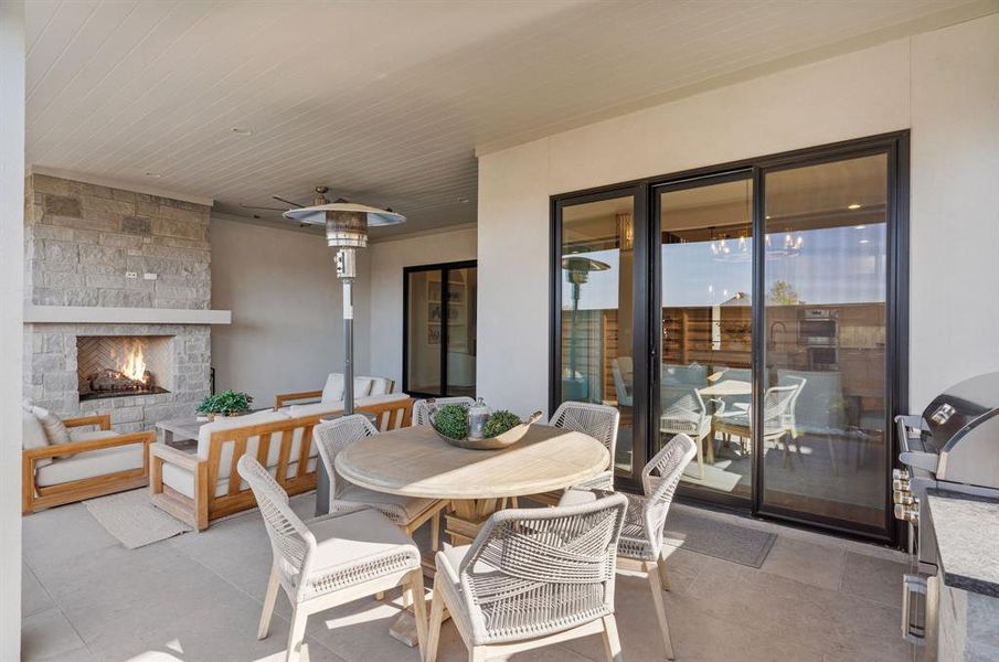 Great for entertaining with outdoor living and dining space. Great for entertaining with outdoor living and dining space.