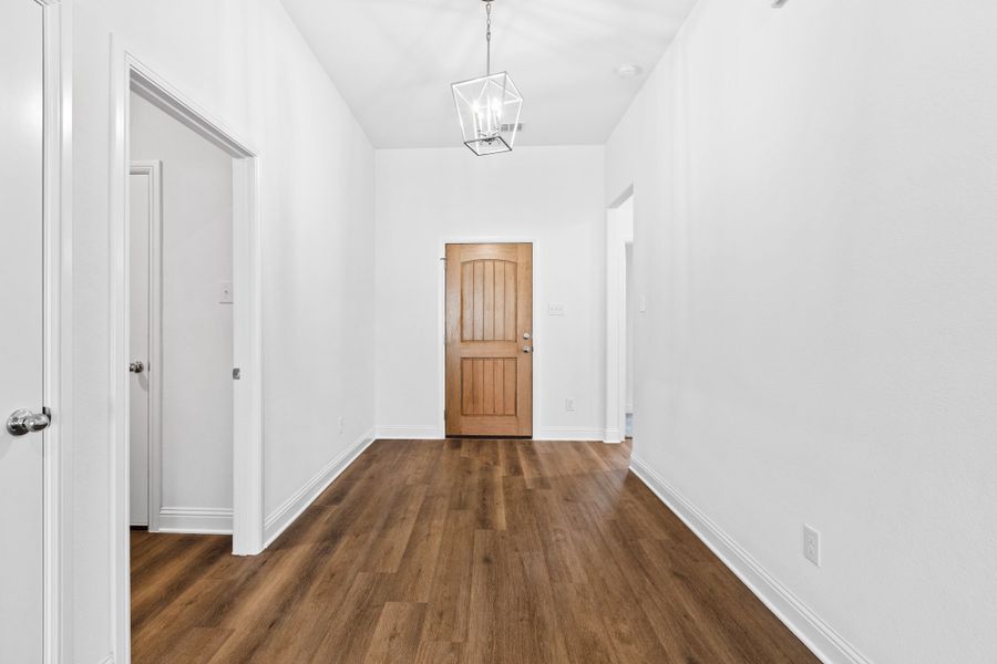Representative unfurnished interior of a home built from the The Granger by Doug Parr Custom Homes in Fair Oaks, Runaway Bay (Image 16). Representative unfurnished interior of a home built from the The Granger by Doug Parr Custom Homes in Fair Oaks, Runaway Bay (Image 16).