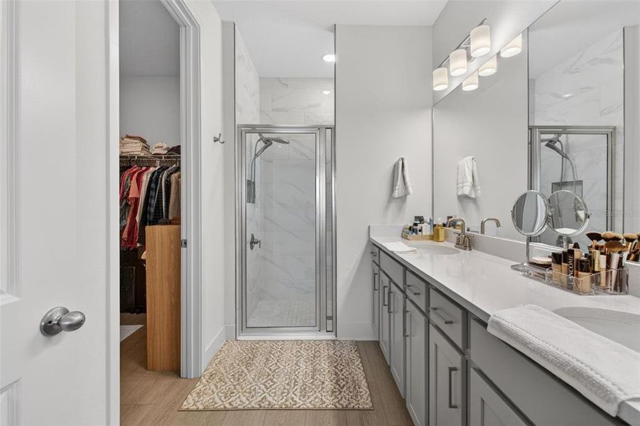 Furnished interior view inside a new home in , Winter Garden (Image 49).