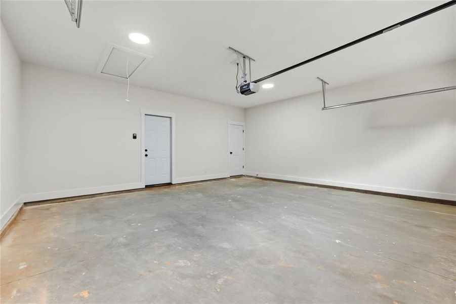Spacious, unfurnished interior of a new home in , Gainesville (Image 21). Spacious, unfurnished interior of a new home in , Gainesville (Image 21).