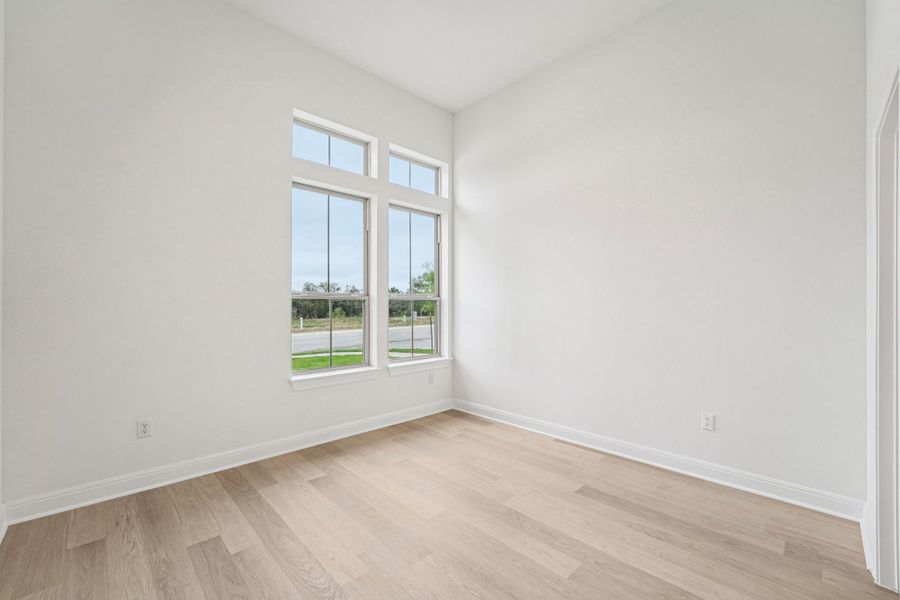 Spacious, unfurnished interior of a new home in Sage Hollow, Kyle (Image 32).