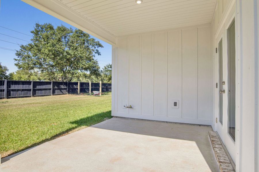 Image 27 representing the Drexel by Maronda Homes in Bellview Pointe, Bellview, FL.