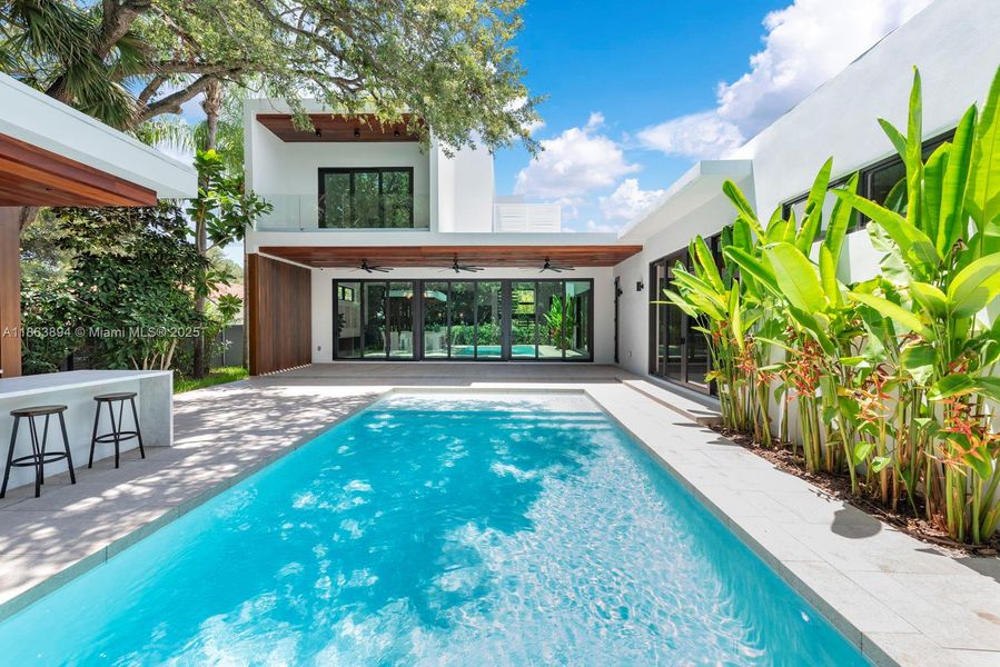 Image 29 of a home in .