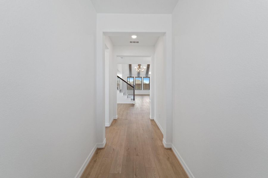 Sample product photo. Actual exterior and interior selections may vary by homesite. Photo may be virtually staged.