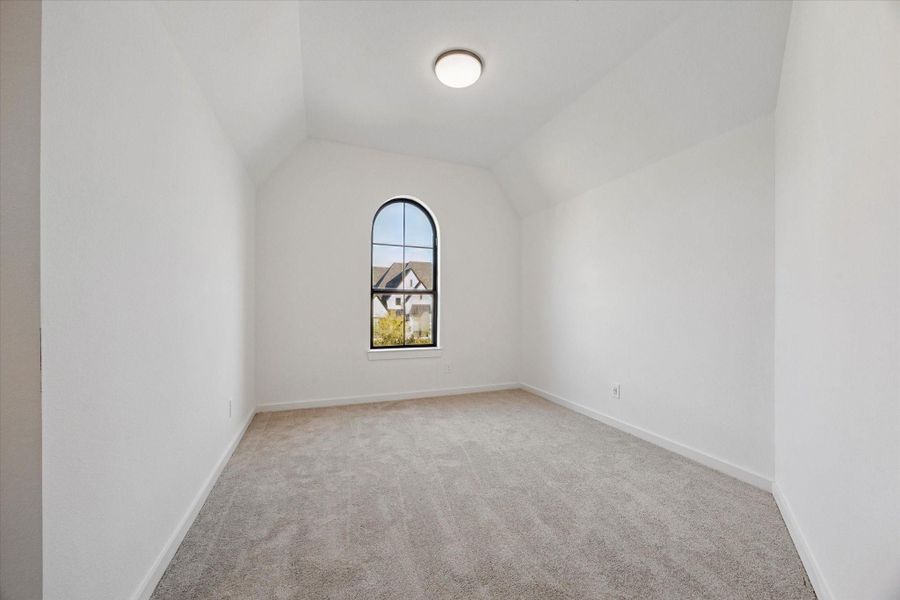 Spacious, unfurnished interior of a new home in Cross Creek West, Fulshear (Image 23). Spacious, unfurnished interior of a new home in Cross Creek West, Fulshear (Image 23).