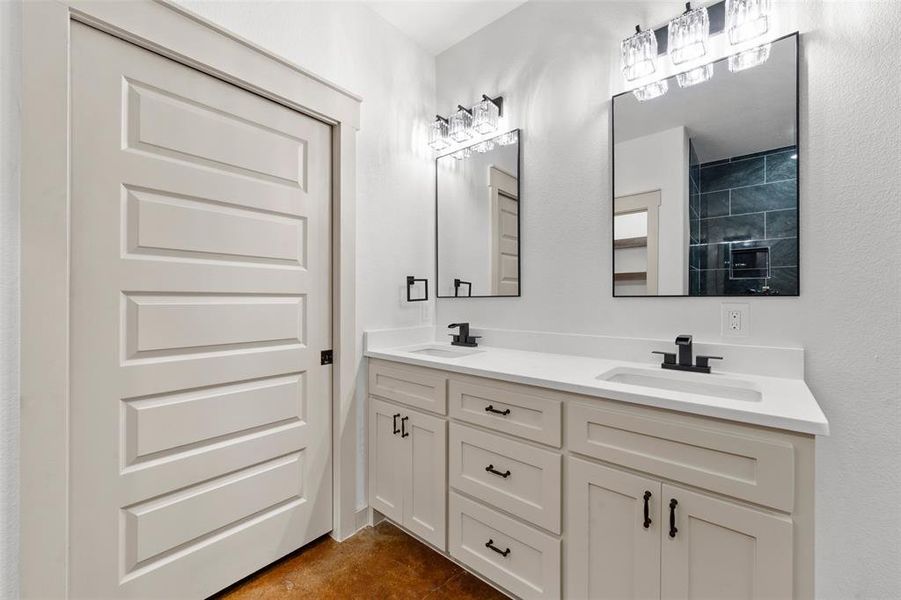 Furnished interior view inside a new home in , Waco (Image 7).
