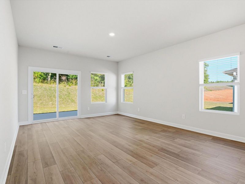 Spacious, unfurnished interior of a new home in Brayfield Manor - Heritage Collection, Wellford (Image 13).