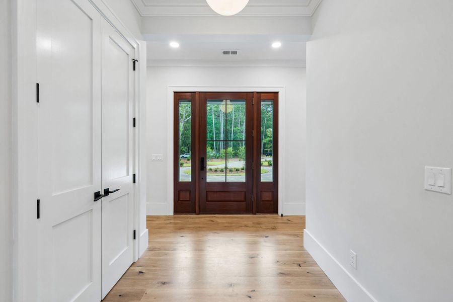 Spacious, unfurnished interior of a new home in , Johns Island (Image 92).