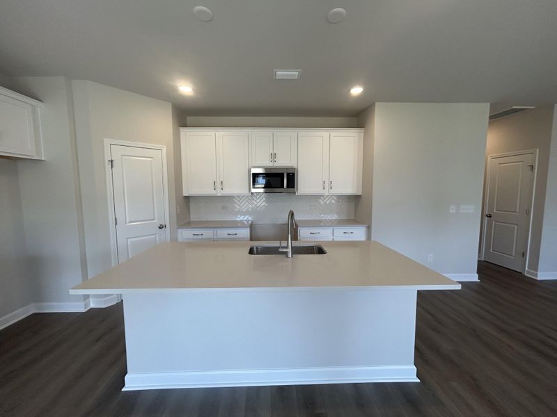 Furnished interior view inside a new home in , Ravenel (Image 4).