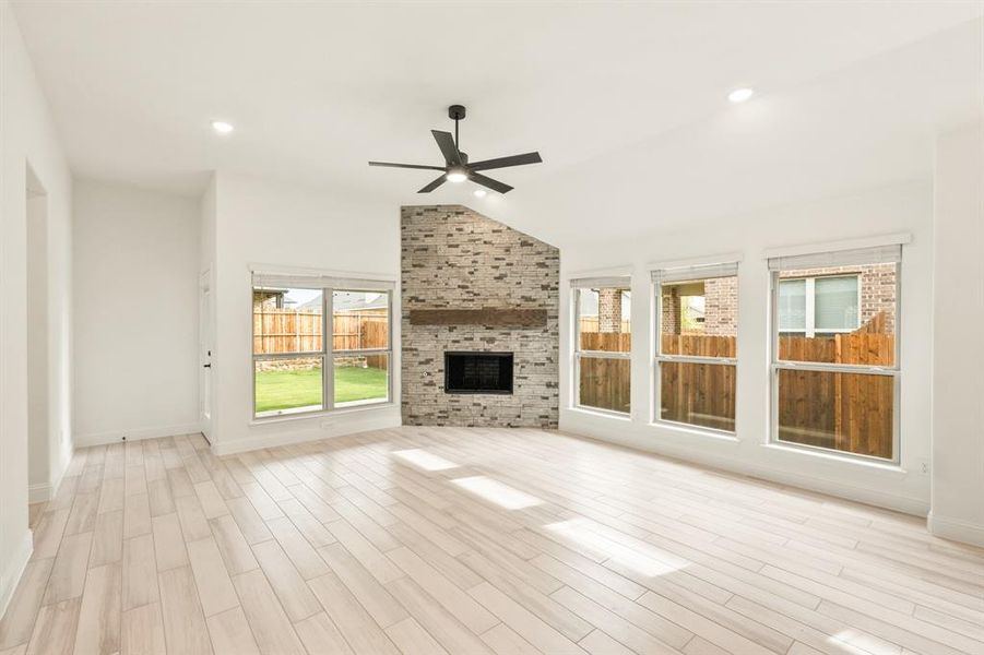 Spacious, unfurnished interior of a new home in West Crossing, Anna (Image 20).